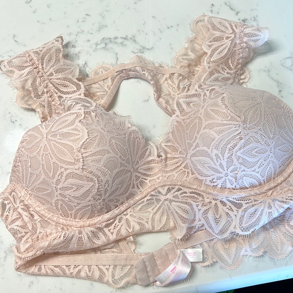 PINK Victoria secret date night bralet sz M blush color